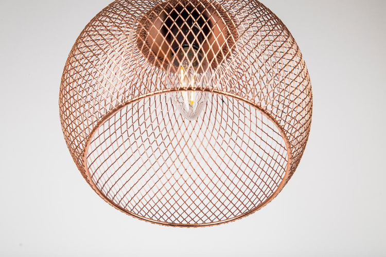Ein- oder mehrflammige „SparkEssence“-Pendelleuchte in roségoldener Farbe