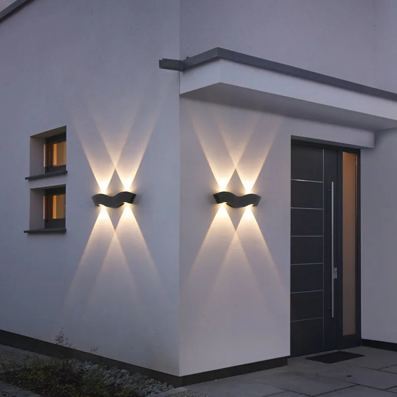 Wasserdichte Außenwandleuchten in verschiedenen Formen „X-Lumina“
