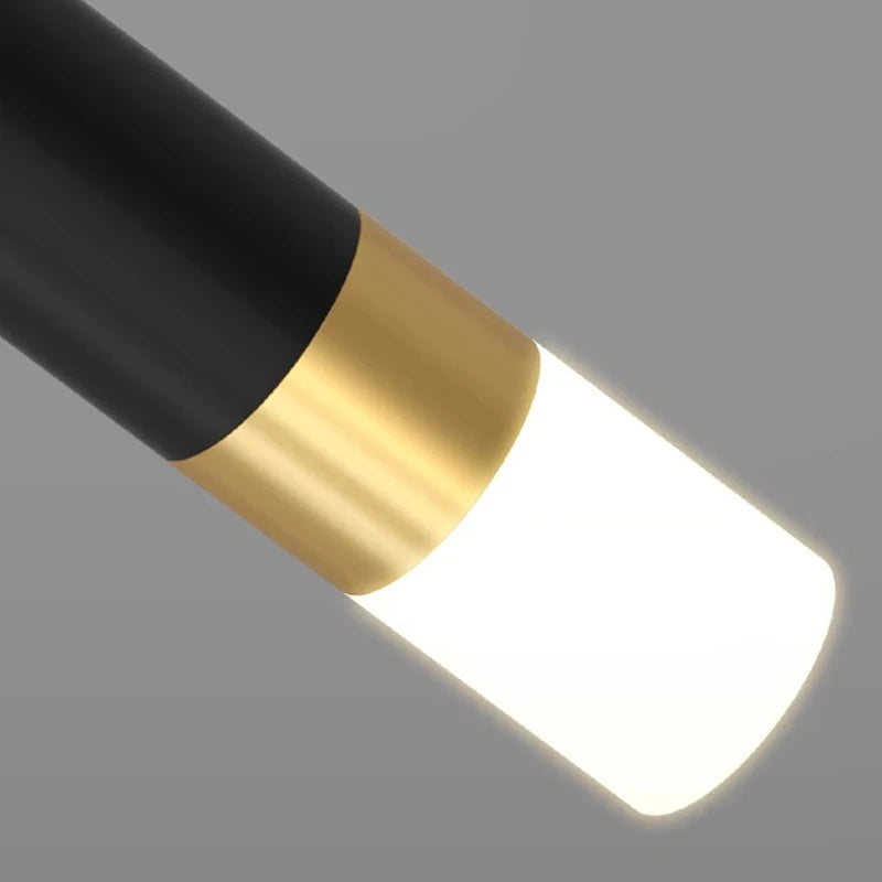 „StraightGlow“-Pendelleuchter mit fünf oder sieben Flammen und Fernbedienung
