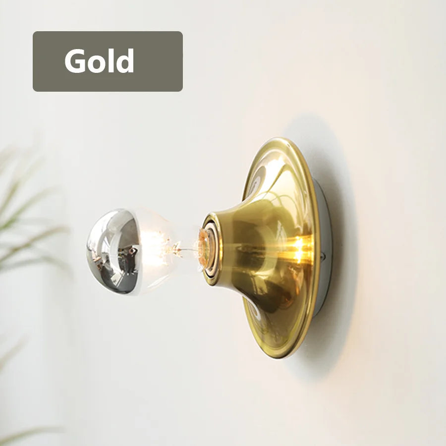 Metall-Wandleuchte in verschiedenen Farben „WALL-CHIC“